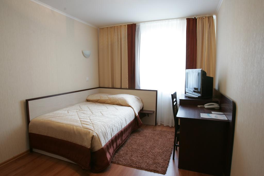 Nadzeya Hotel Гомель Экстерьер фото